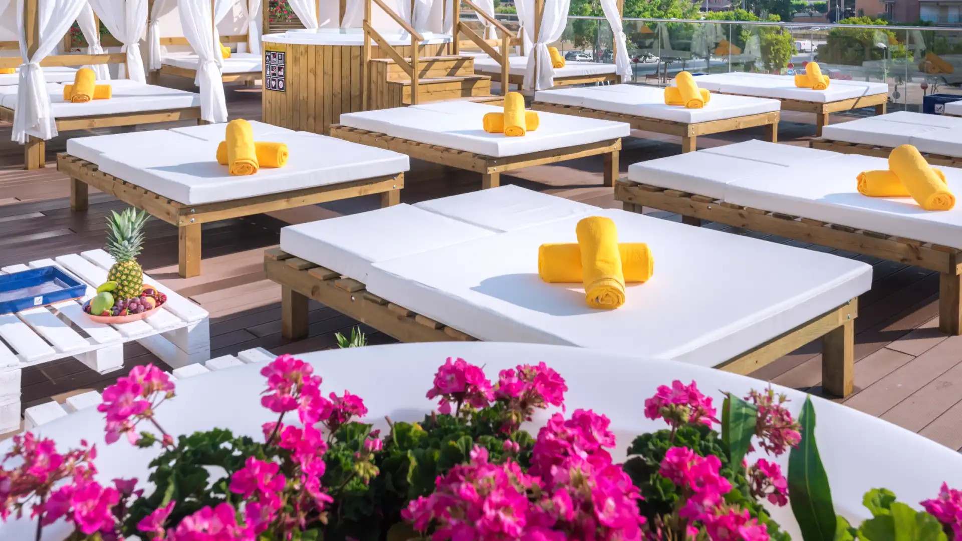 zona chillout hotel alhambra santa susanna