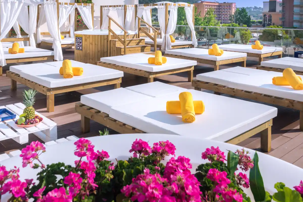 Терраса Hotel Alhambra Santa Susanna