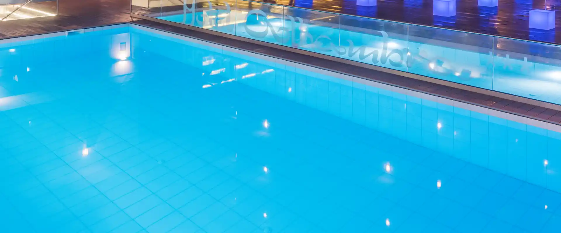 piscina hotel alhambra santa susanna